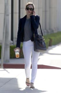 Emmy Rossum feet photo thumbnail