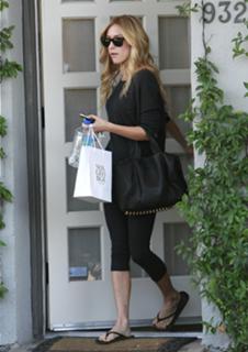 Kristin Cavallari feet photo thumbnail