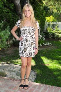 Kristin Cavallari feet photo thumbnail