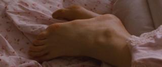 Natalie Portman feet photo thumbnail