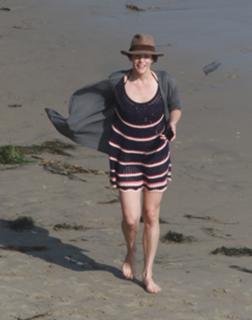 Liv Tyler feet photo thumbnail
