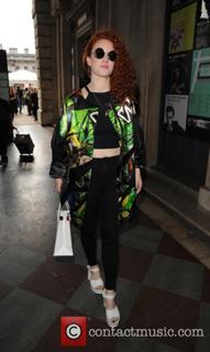 Jess Glynne feet photo 5