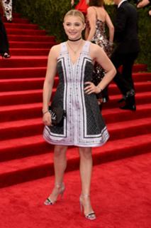 Chloë Grace Moretz feet photo thumbnail