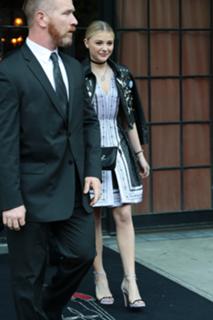 Chloë Grace Moretz feet photo thumbnail