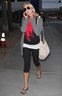 Kristin Cavallari feet photo thumbnail