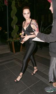 Cara Delevingne feet photo thumbnail