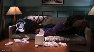 Rachel Bilson feet photo thumbnail