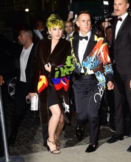 Katy Perry feet photo thumbnail