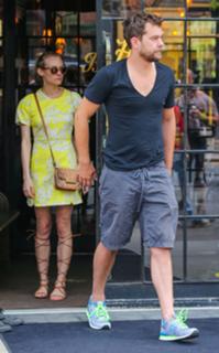 Diane Kruger feet photo thumbnail