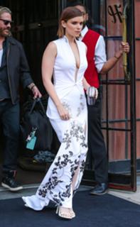 Kate Mara feet photo thumbnail
