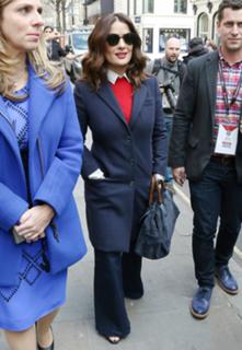 Salma Hayek feet photo thumbnail