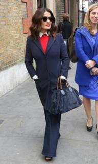 Salma Hayek feet photo thumbnail