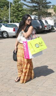 Vanessa Hudgens feet photo thumbnail