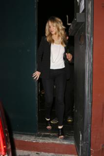 Jennifer Lawrence feet photo thumbnail
