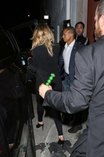 Jennifer Lawrence feet photo thumbnail