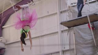 Colleen Ballinger feet photo thumbnail