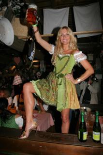 Sonya Kraus feet photo thumbnail