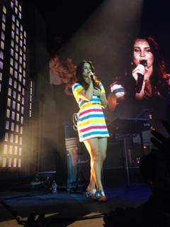 Lana Del Rey feet photo thumbnail