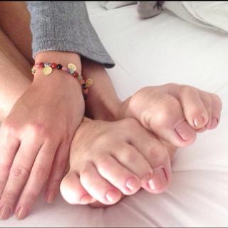 Franciely Freduzeski feet photo thumbnail
