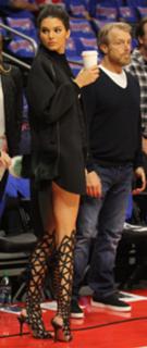 Kendall Jenner feet photo thumbnail