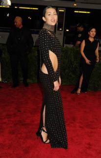 Miley Cyrus feet photo thumbnail