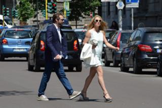 Michelle Hunziker feet photo thumbnail