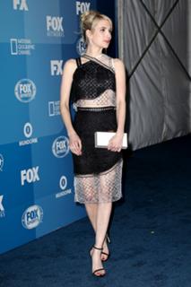 Emma Roberts feet photo thumbnail