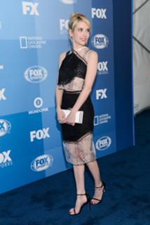 Emma Roberts feet photo thumbnail