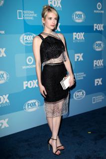 Emma Roberts feet photo thumbnail