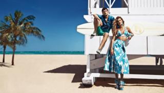 Gisele Bündchen feet photo thumbnail