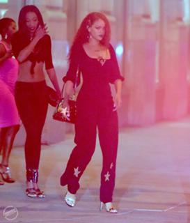 Rihanna feet photo thumbnail