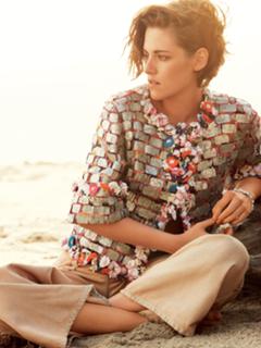 Kristen Stewart feet photo thumbnail
