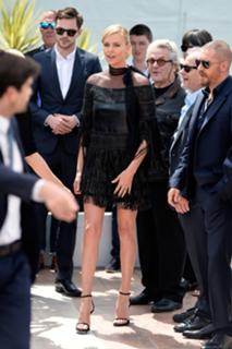 Charlize Theron feet photo thumbnail
