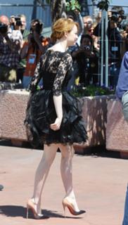 Emma Stone feet photo thumbnail