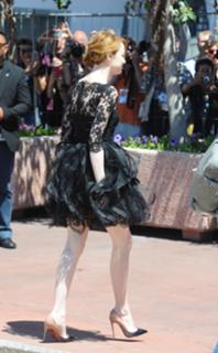 Emma Stone feet photo thumbnail