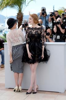 Emma Stone feet photo thumbnail