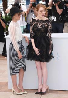 Emma Stone feet photo thumbnail