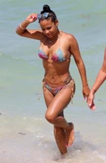 Christina Milian feet photo thumbnail