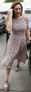 Kelly Brook feet photo thumbnail