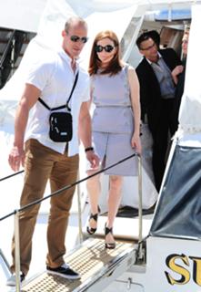 Julianne Moore feet photo thumbnail