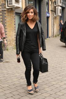 Myleene Klass feet photo thumbnail