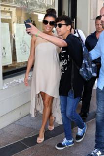 Eva Longoria feet photo thumbnail