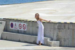 Kimberley Garner feet photo thumbnail