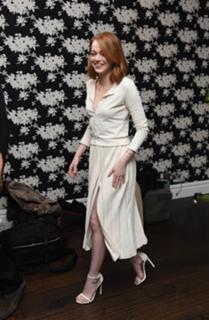Emma Stone feet photo thumbnail