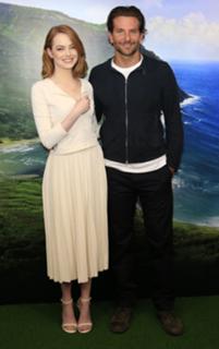 Emma Stone feet photo thumbnail