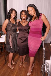 Regina Hall feet photo thumbnail
