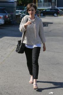 Lily Collins feet photo thumbnail