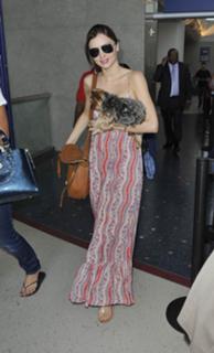 Miranda Kerr feet photo thumbnail