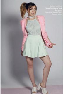 Jennette McCurdy feet photo thumbnail