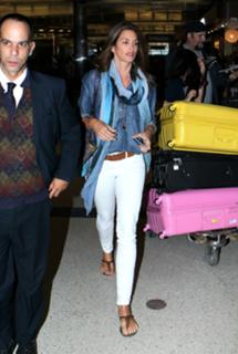 Cindy Crawford feet photo thumbnail
